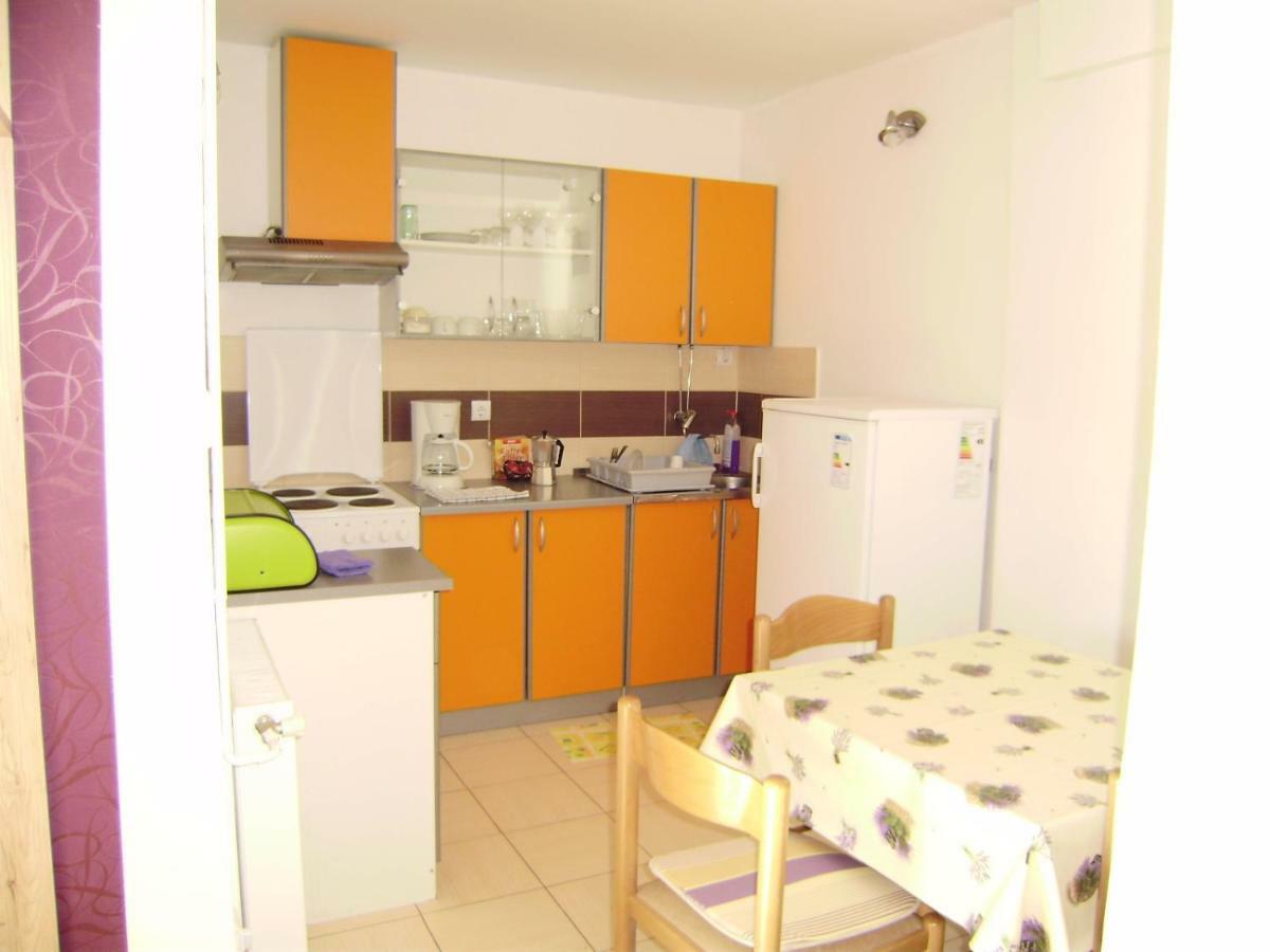 Apartment Carmen Cavle Bagian luar foto